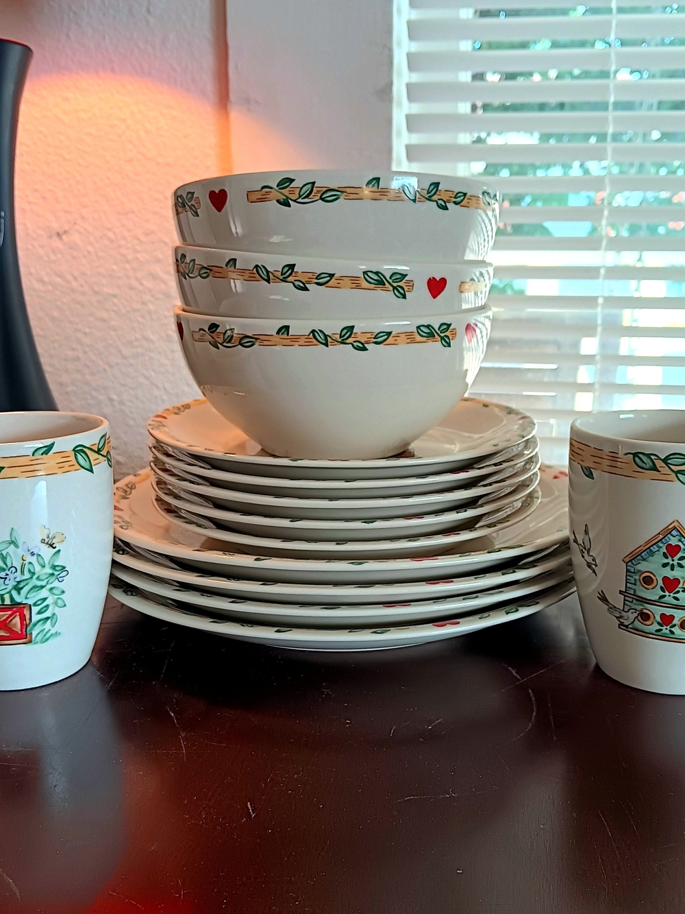 THOMSON POTTERY BIRDHOUSE 14PC SET COTTAGECORE GRANDMACORE BOWLS PLATES CUPS